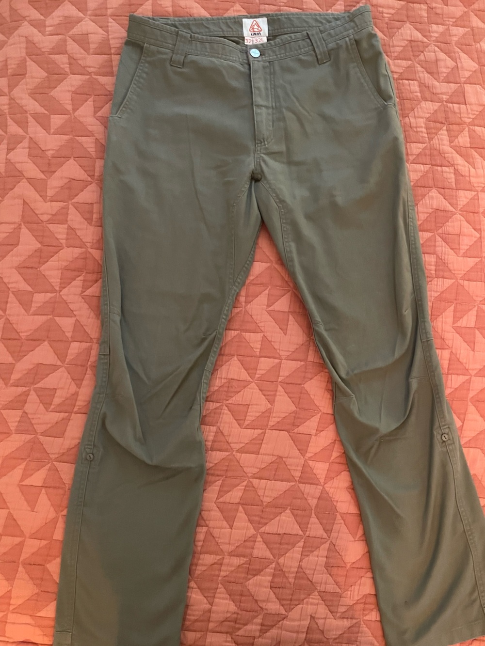 Men’s LIVSN 32x32 Olive Pants